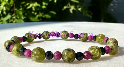 Natural Crystal Leo Zodiac Stretch Bracelet