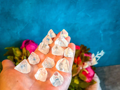Apophyllite Pyramids, Apophyllite points, Raw apophyllite